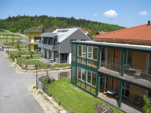 probewohnen-sonnenplatz-grossschoenau-passivhausdorf