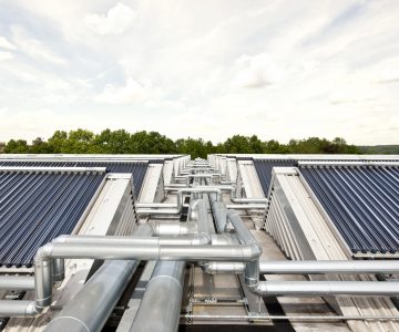 Solare Kühlen mit Vakuumröhrenkollektoren