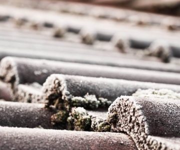 Solarthermie im Winter: ein Vergleich Wasser Glykol