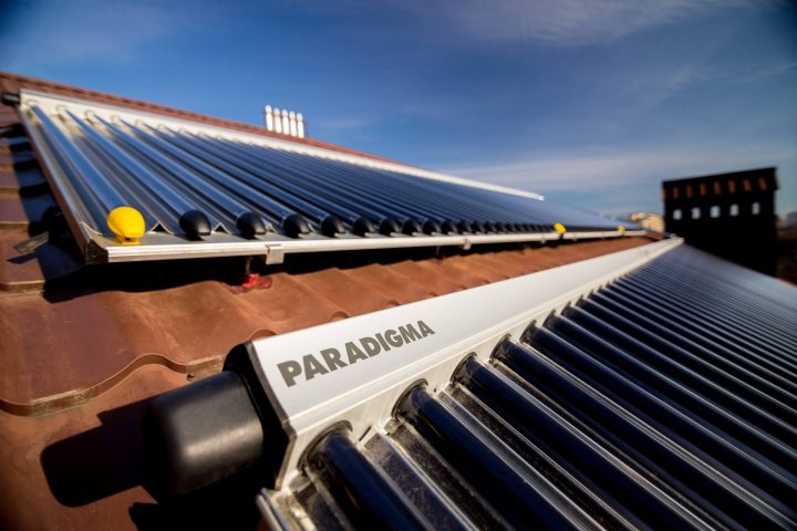 Paradigma-Solaranlage auf Hotel in Ukraine