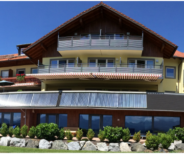 Solarthermie-Anlage Land- und Wellnesshotel Panorama Allgäu, Handwerker des Monats 12_2017 Siegfried Müller Seeg