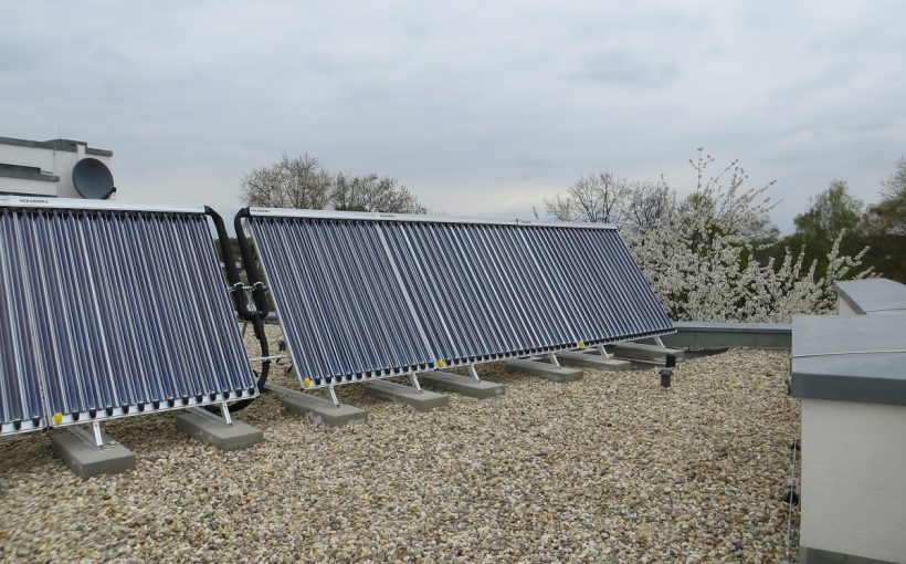 Paradigma Solarthermie-Anlage auf Flachdach Roter Turm Gladbeck Handwerker Jeske GmbH