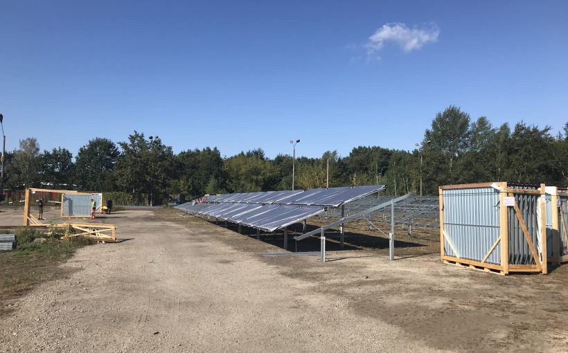 Solarthermie-Großanlage_Potsdam_Ritter_XL_Solar_die_ersten_Kollektoren