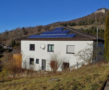 Energiesaniertes Gebäude mit Heizungsregelung SystaSmartC