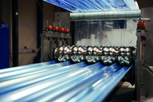 CPC_Spiegel_Produktion_Schutzfolie_abziehen_Ritter