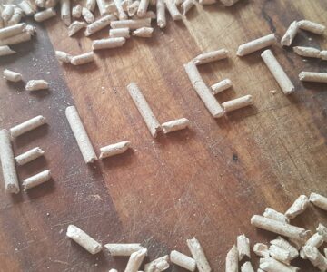 Erneuerbar Heizen mit Holzpellets