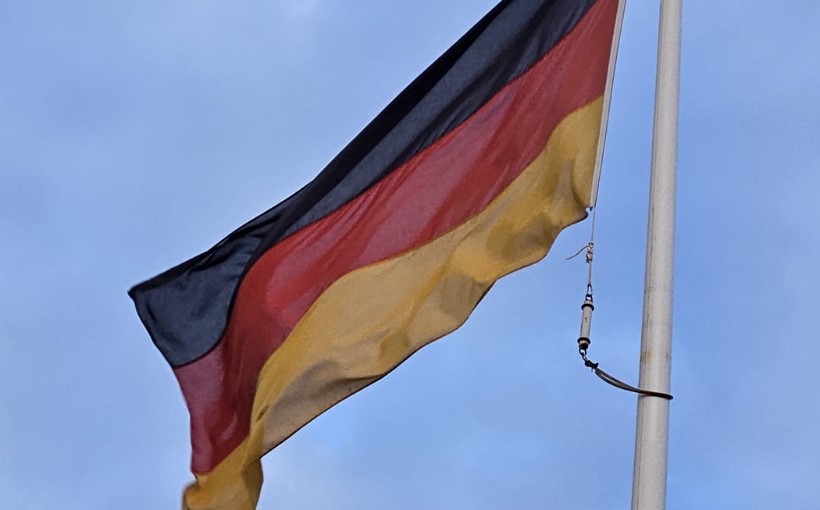 Deutsche Flagge Deutsche Energiewende Stand 2023 Agora