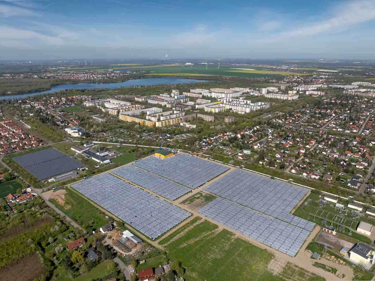 Deutschlands größte Solarthermieanlage Leipzig Ritter XL Solar Bau April 2025_Überblick
